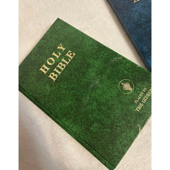 Holy Bibles Placed by the Gideons 3 - Picture 2 of 9